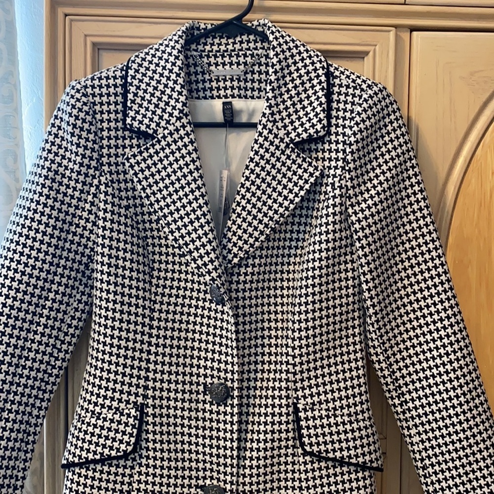 White House Black Market Houndstooth Coat - Picture 3 of 14